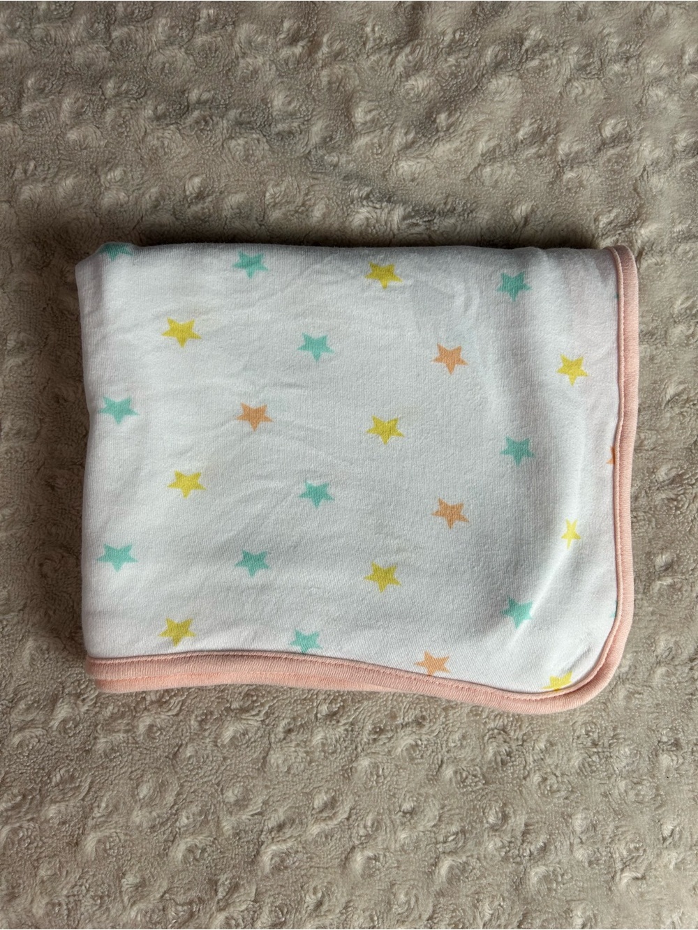 Amazon Essentials Star Print Baby Blanket Peach Edge Trim White Yellow Orange